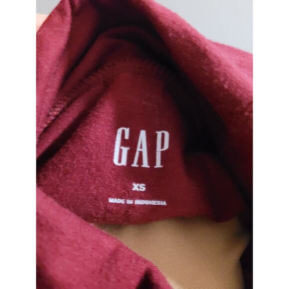 GAP - Women's Burgundy Red Cotton Turtleneck - Picture 10 of 10